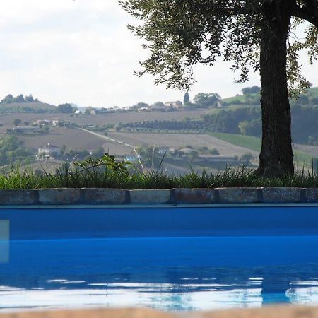 Agriturismo Eschito Hotel Montottone Екстериор снимка